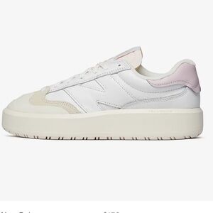 GENDER INCLUSIVE NEW BALANCE CT302 TENNIS SNEAKER